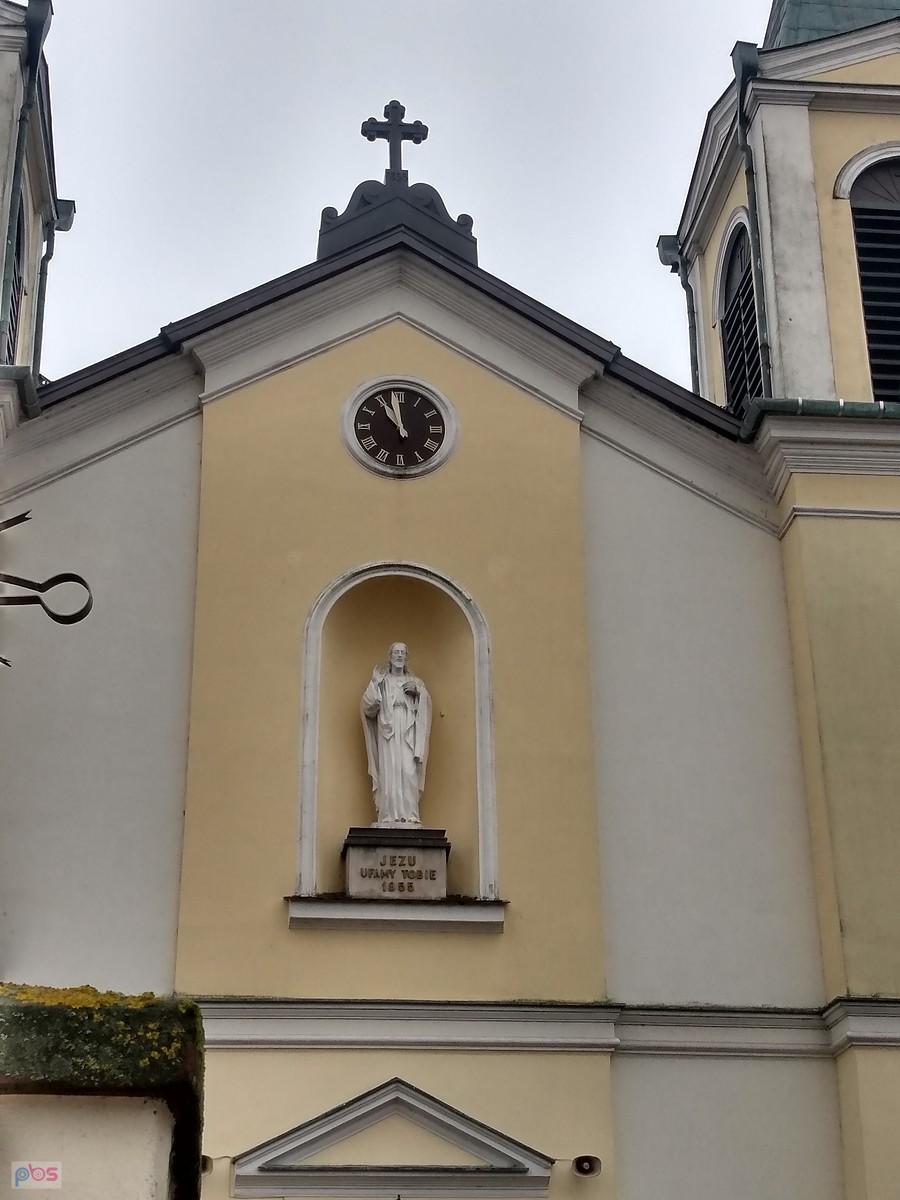 Kontrola czasu. Była 10.30