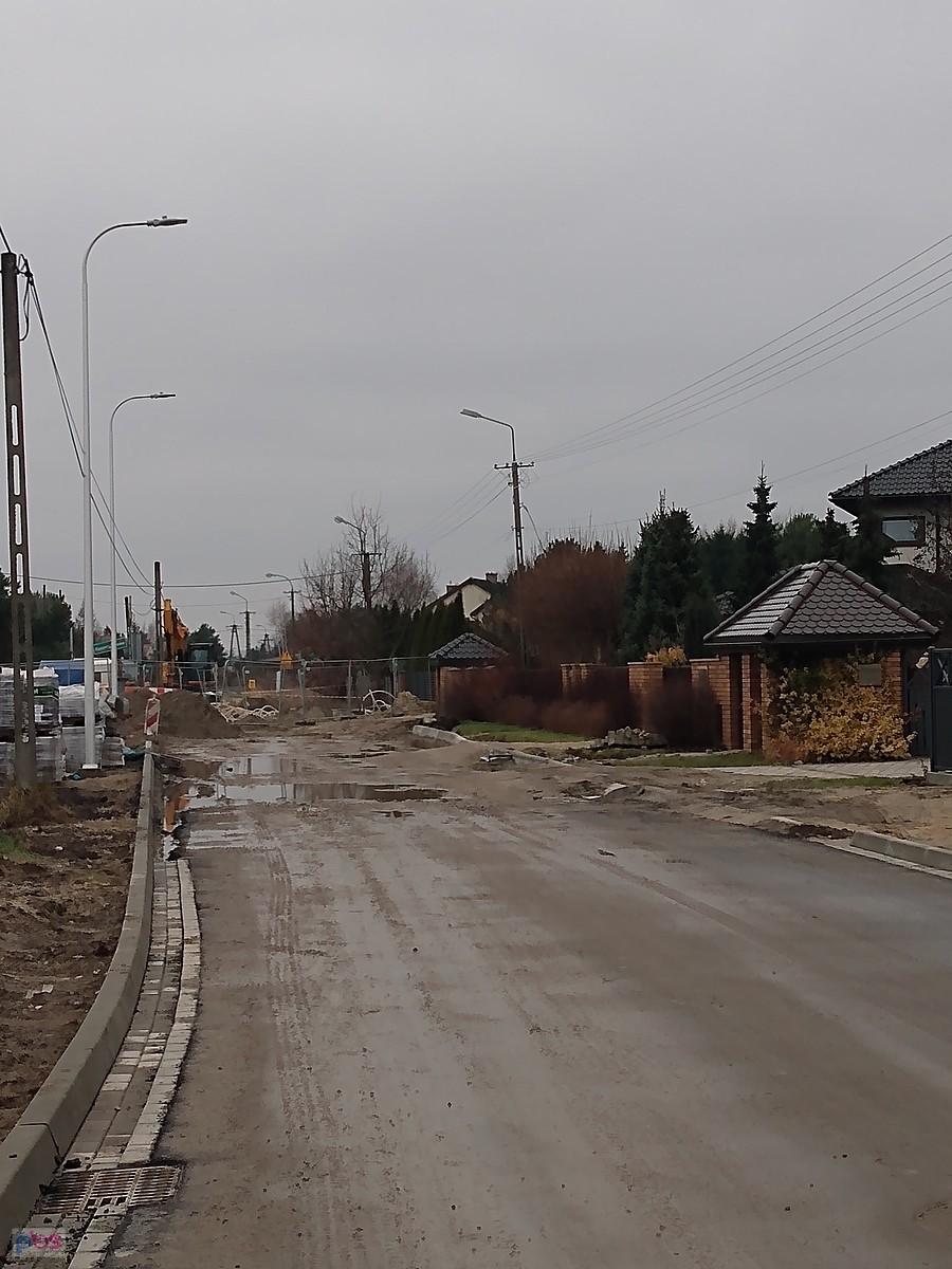 Przebudowa drogi z drugiej strony. Ważne, że będą kończyć