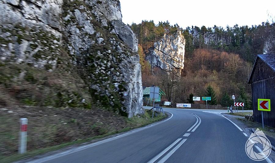 zjazd w stronę Pochylca i Skały