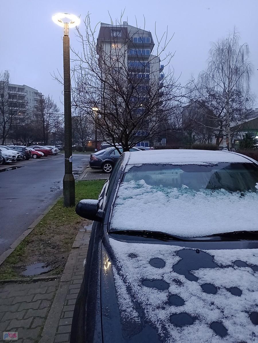 Nieco śniegu