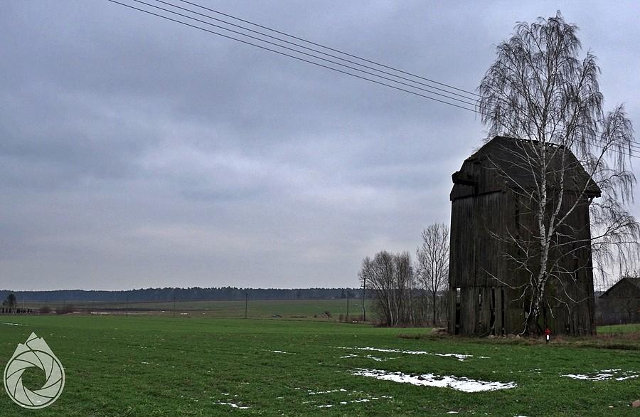 stary wiatrak (zdaje się, że mówią na niego 'koźlak') w Zakalinkach