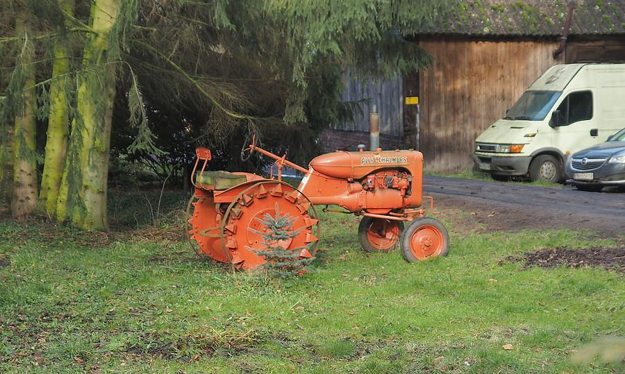 Ciągnik Alis Chalmers, prawdopodobnie model B produkowany w latach 1937-57