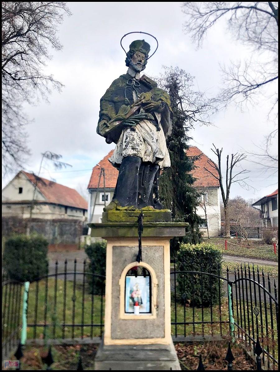 Św. Jan Nepomucen w Oleśnicy Małej