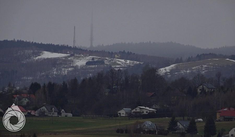 śnieżyca idzie na Pogórze