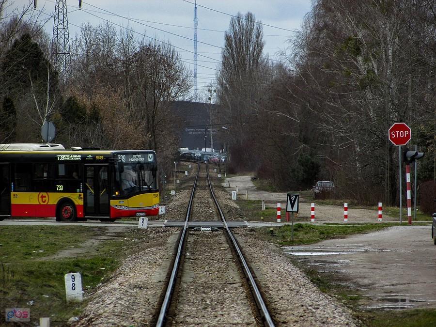 Przejazd na linii węglowej EC Siekierki w Julianowie