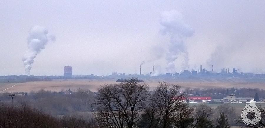 w oddali zagłębie przemysłowe US Steel Kosice