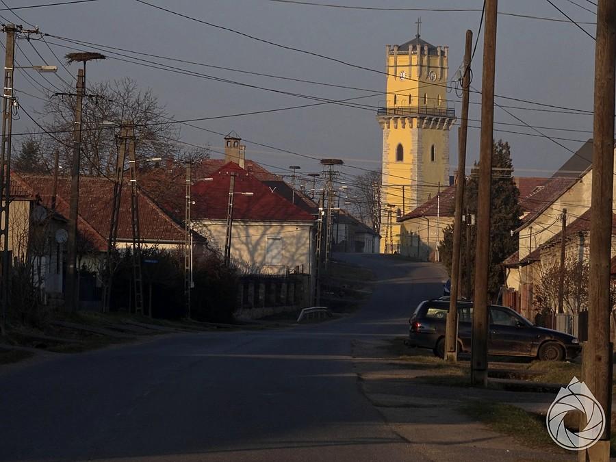 jak zwykle żółty kościółek w Olaszliszce