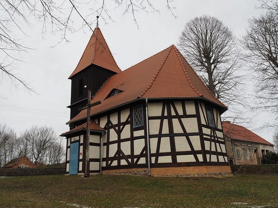 Kościół w Lubiechni Małej