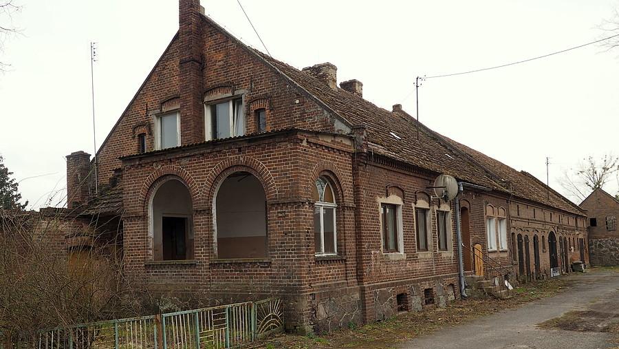Budynki folwarczne w Żelechowie