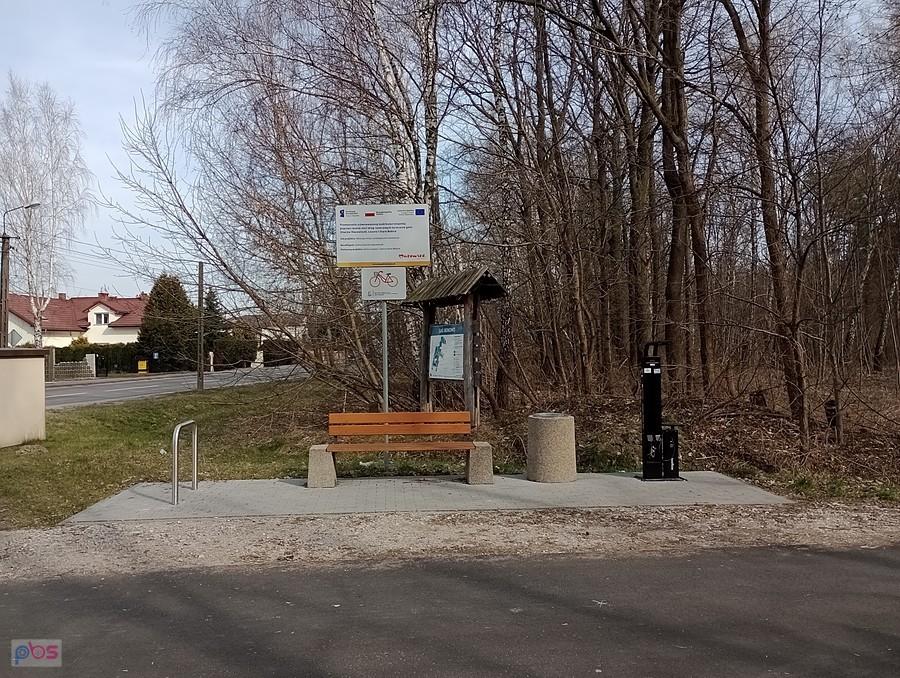 Miejsce odpoczynku dla rowerzystów na Decowskiego
