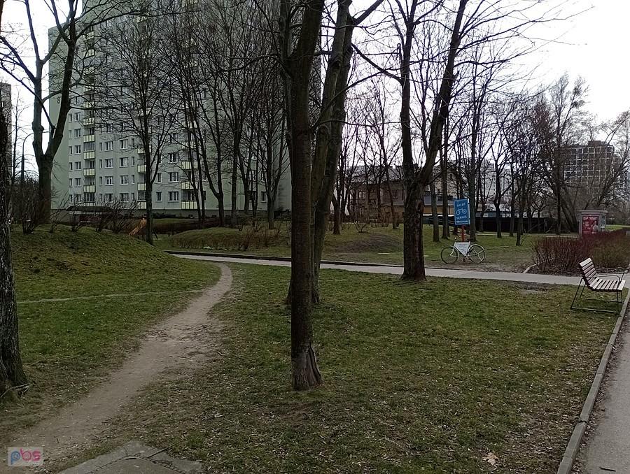 W pobliżu serwisu