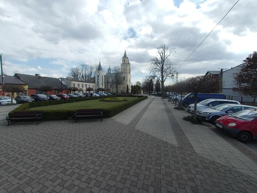 Kościół Świętego Stanisława Biskupa, Plac Wolności, Wiskitki