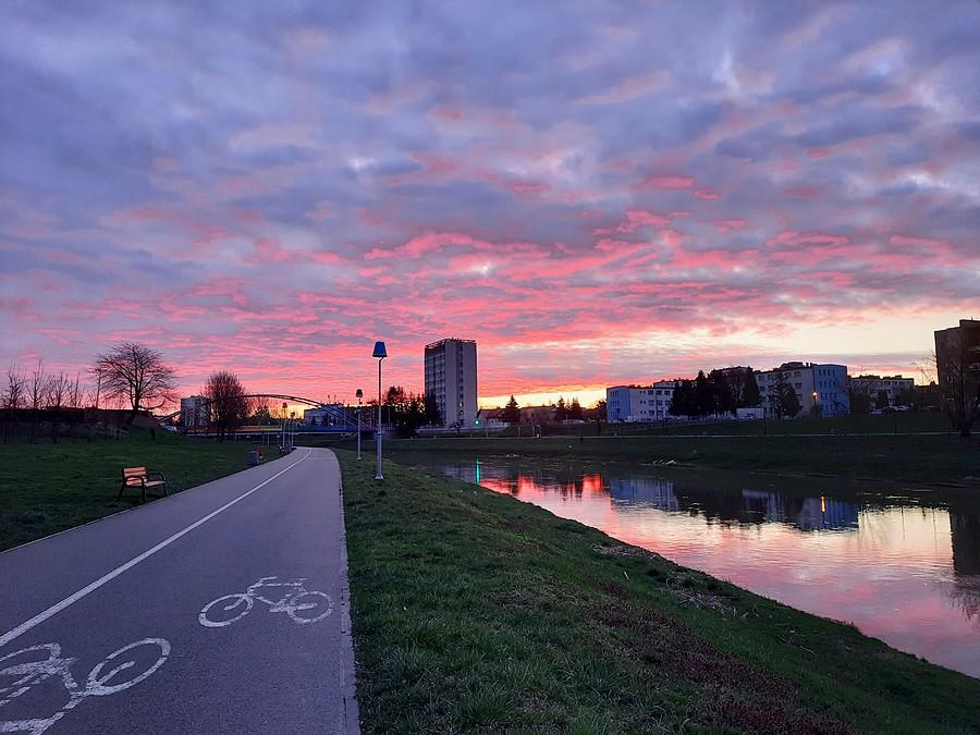 Na niebie szaleństwo.