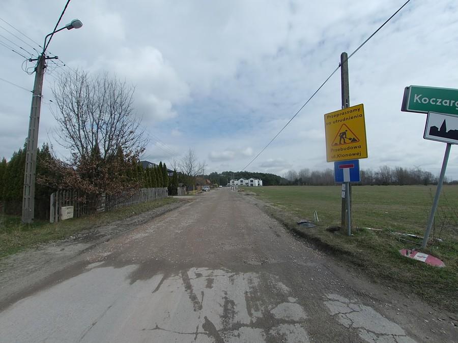 Asfaltu jak nie było, tak nie ma