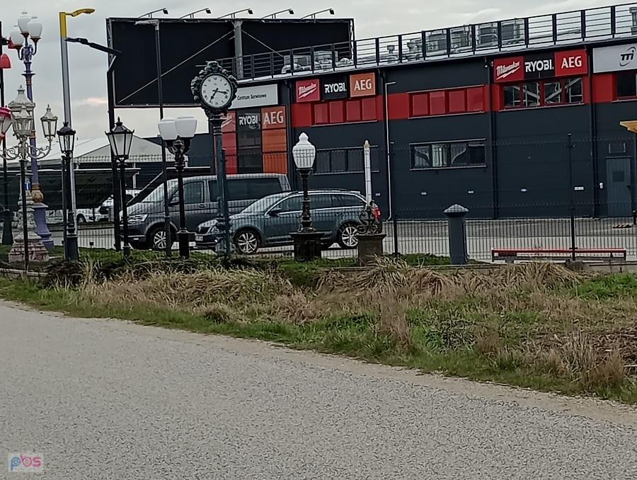 Kontrola czasu. Ten zegar też stoi, była 17.05