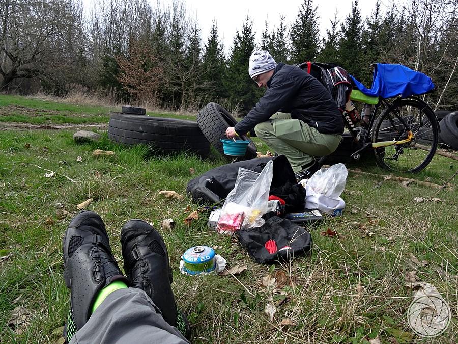 trza odpocząc, gdy inni pichcą