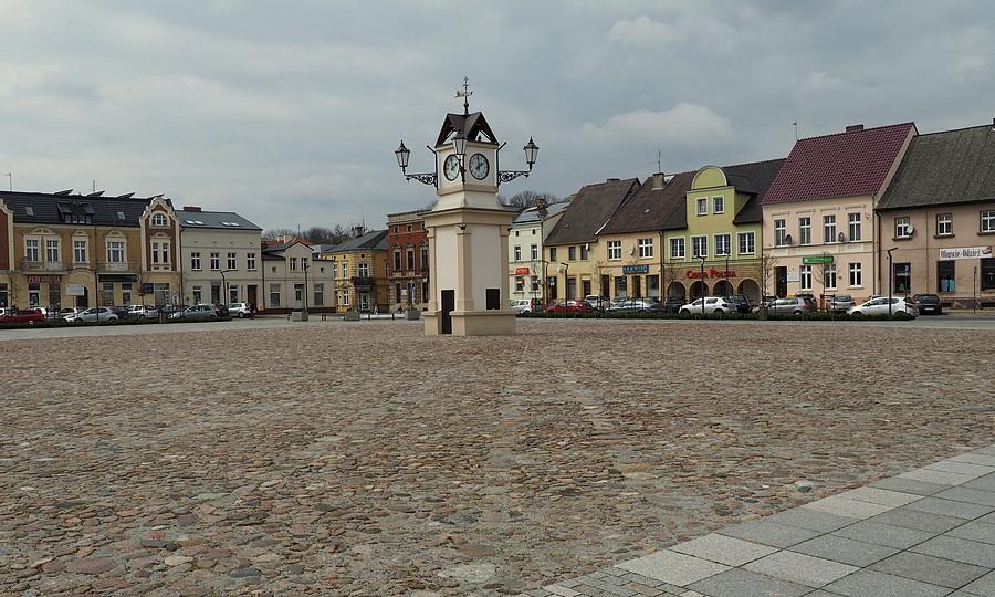 Lwówek, rynek
