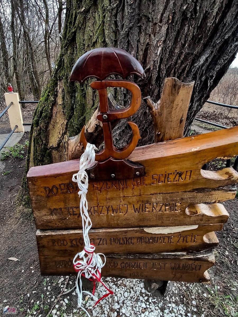 Dopóki czerni się ścieżka...