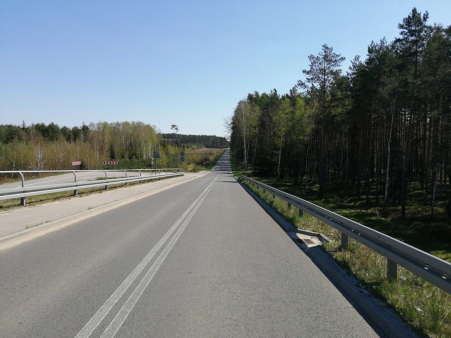 Przejazd nad S11 przed Chynową.