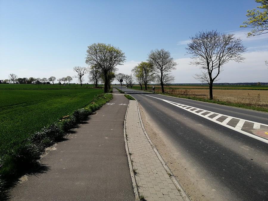 Ścieżka rowerowa na trasie Sulisław - Odolanów.