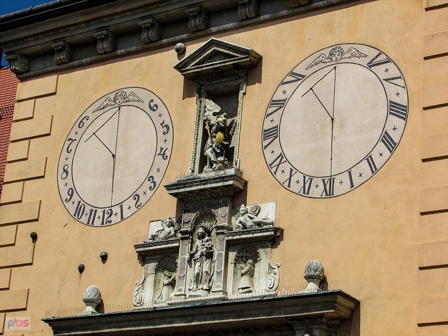 Jasna Góra - zwieńczenie portalu kruchty