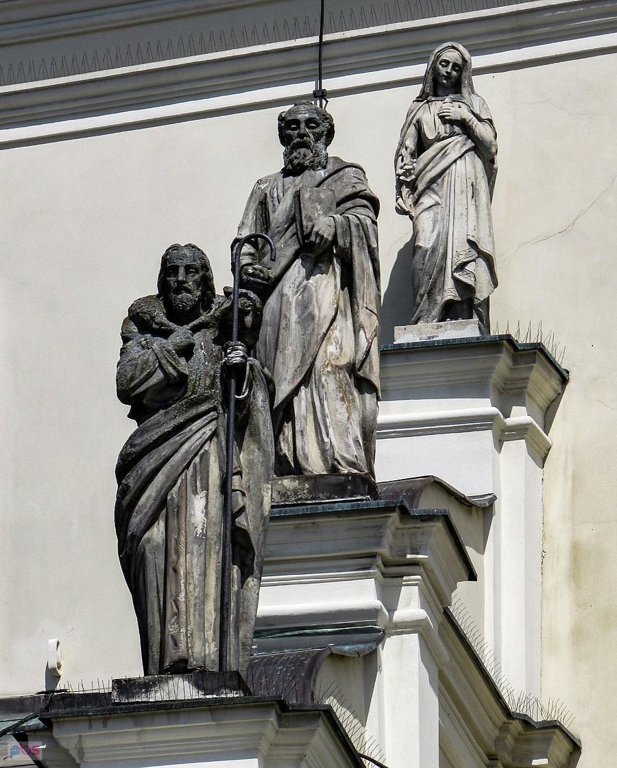 Jasna Góra - rzeźby z płd. elewacji bazyliki