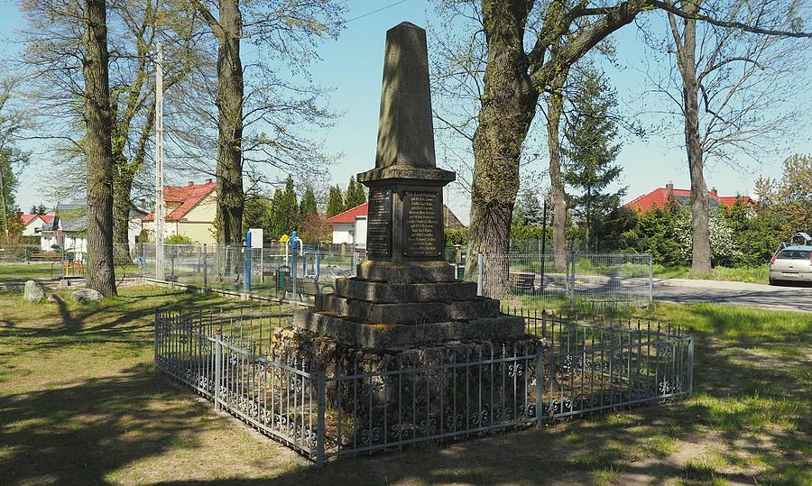 Ładnie zachowany I-wojenny kriegerdenkmal w Tarnowie