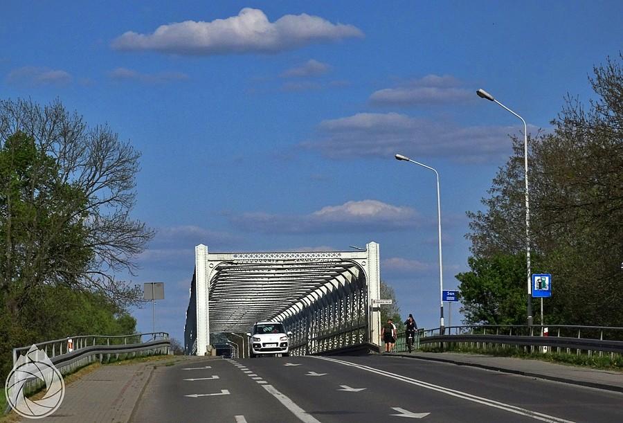 jarosławski most przez San