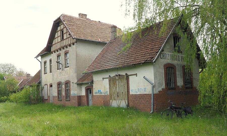 Opuszczona stacja Chrzypsko Wielkie.