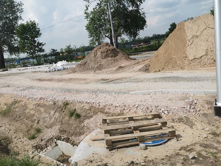 Budowa ronda w Strzykułach