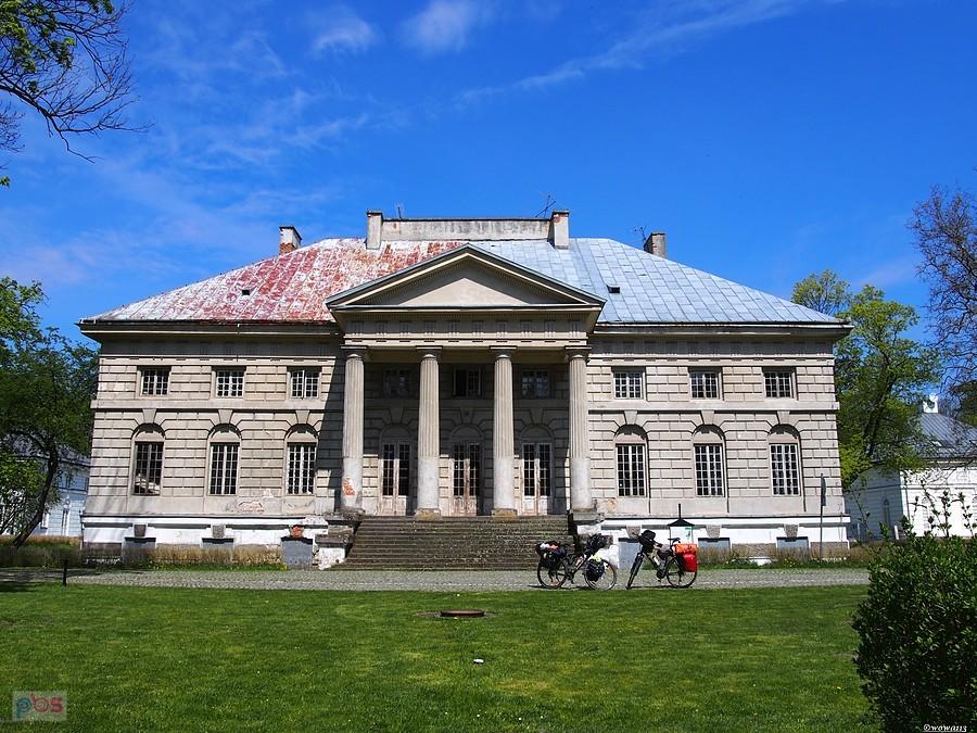 Pałac w Młochowie