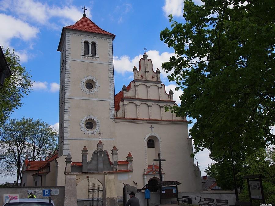 Zabytkowy kościół w Janowcu