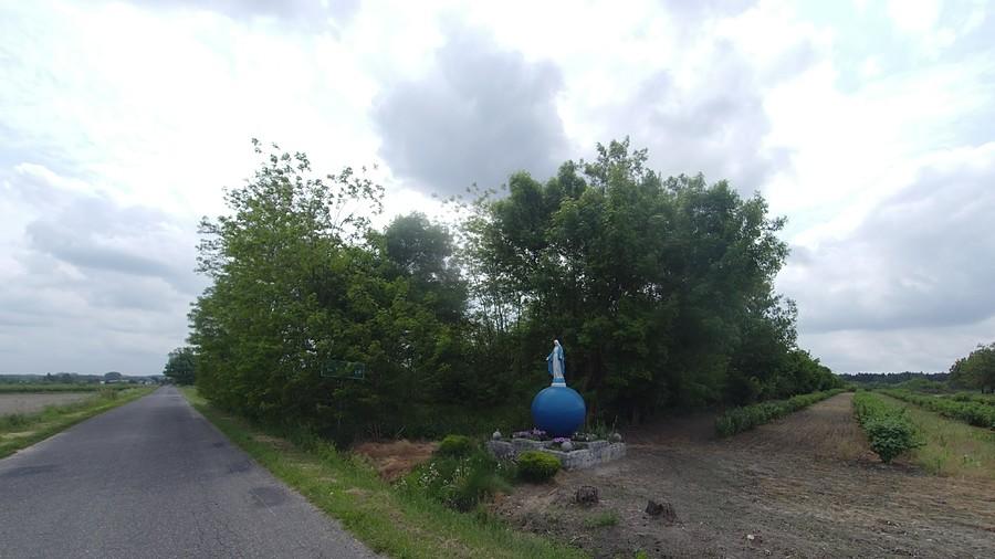 Matka Boska na kuli