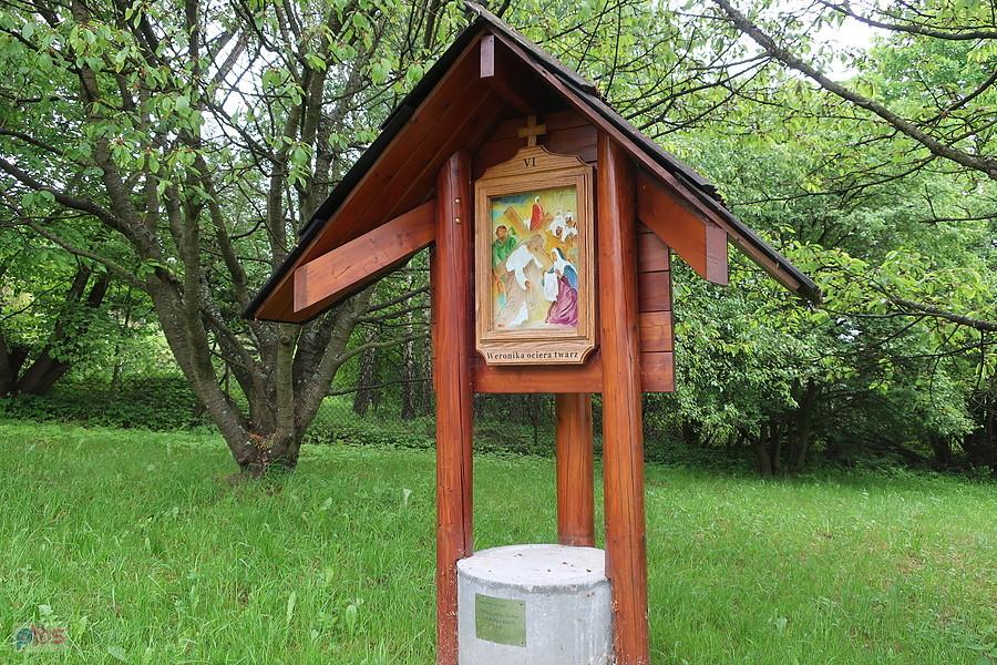 Jedna ze stacji drogi krzyżowej