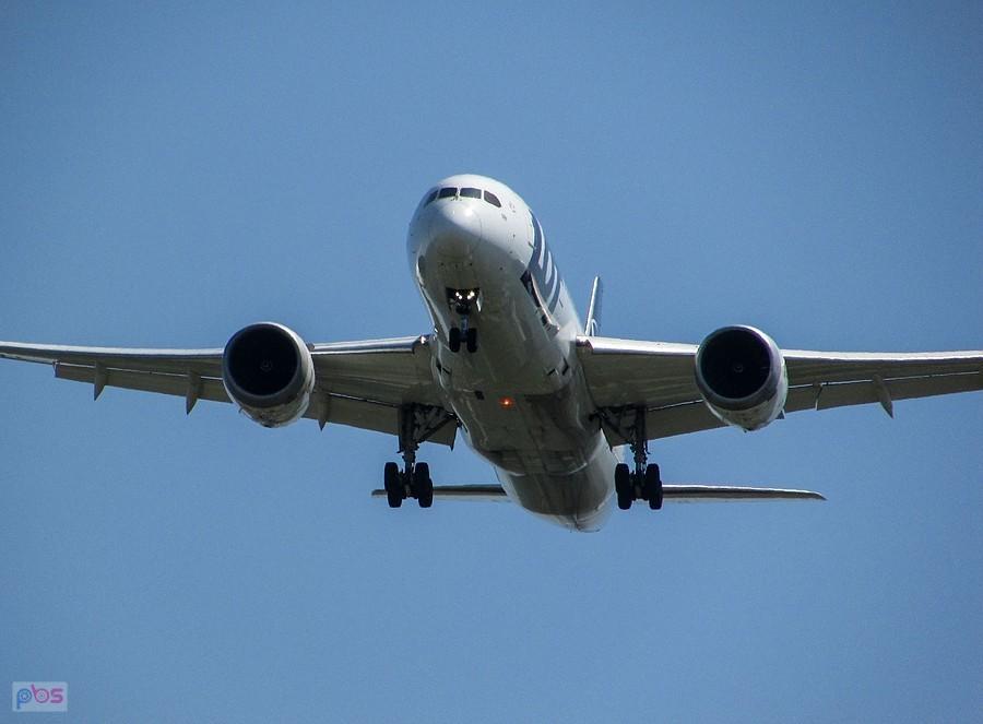 Dreamliner podchodzi do lądowania