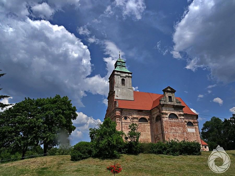 Drzeniów church
