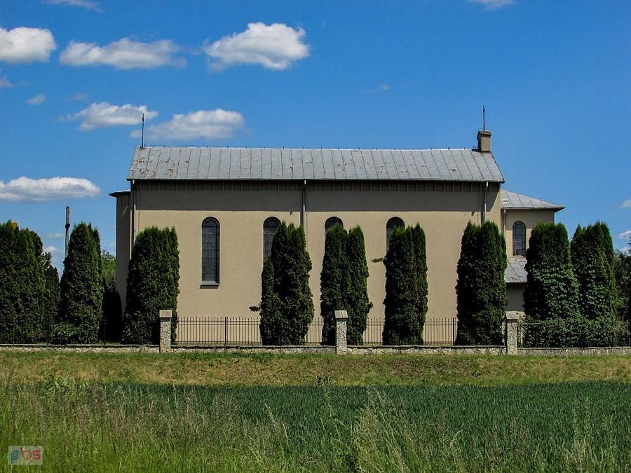 Kościół św. Izydora w Ostrówku