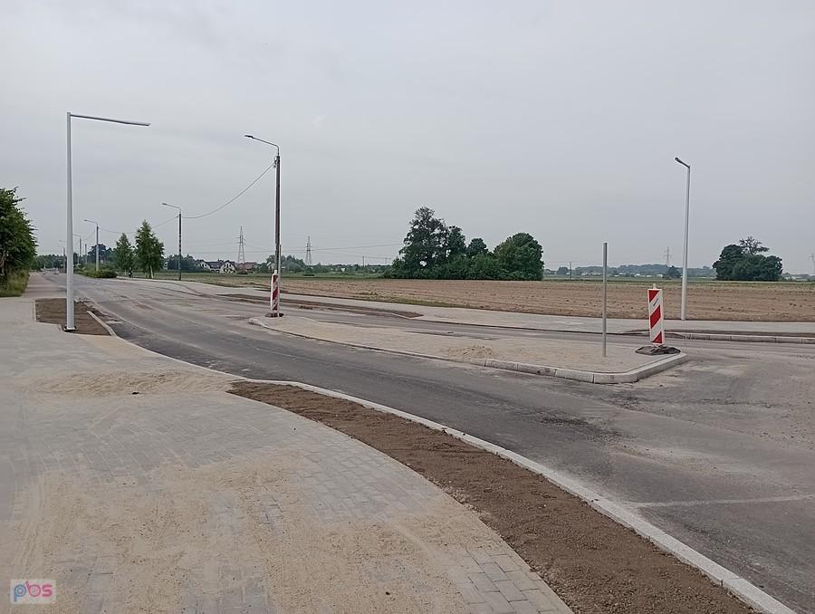 Droga dojazdowa z Ożarowa