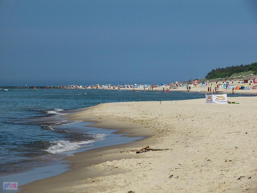Poniedziałkowa plaża w Rowach