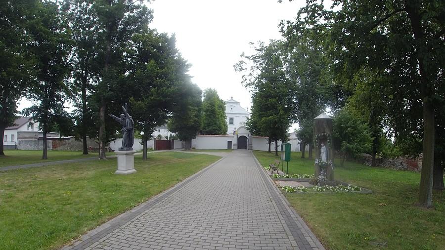 Sanktuarium w Miedniewicach