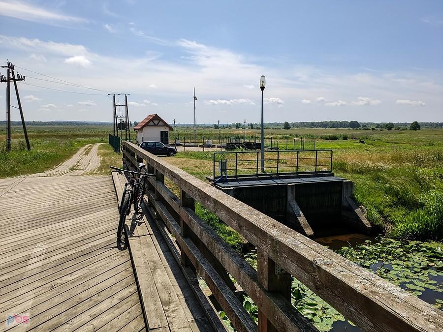 Jaz na kanale łączącym Bagienicę z Grabownicą
