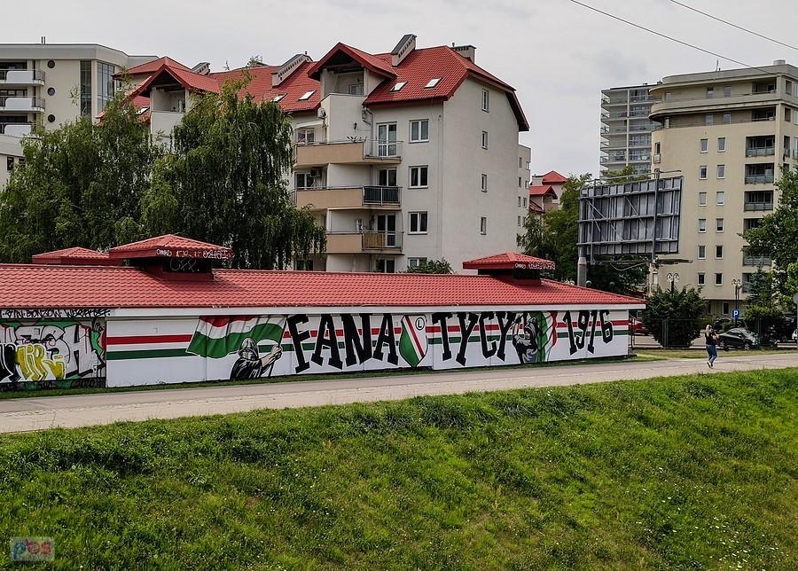 Na parkingu za muralem zginął 25 lat temu komendant główny Policji