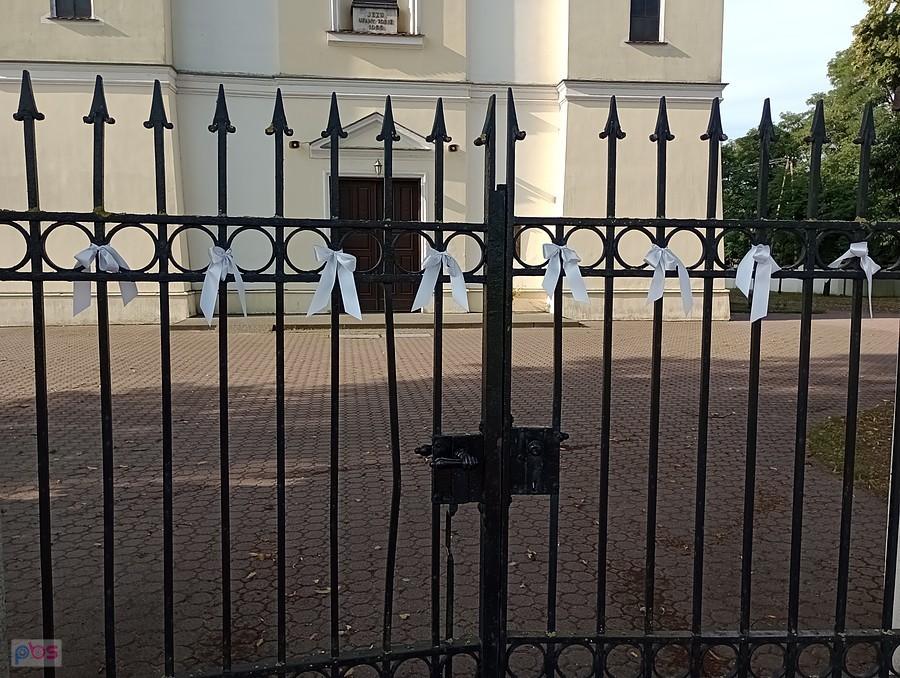 Sezon komunijny już się skończył, a wstążeczki poszarzały i chyba powinny być już zdjęte