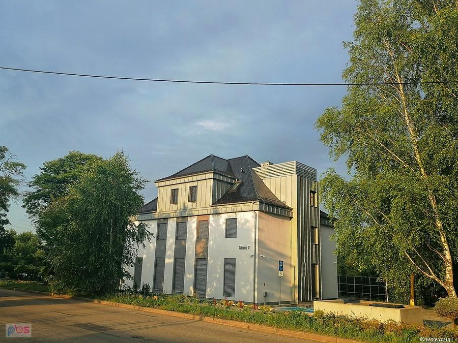 Przebudowany przedwojenny polski dom celny w Piekarach Śląskich