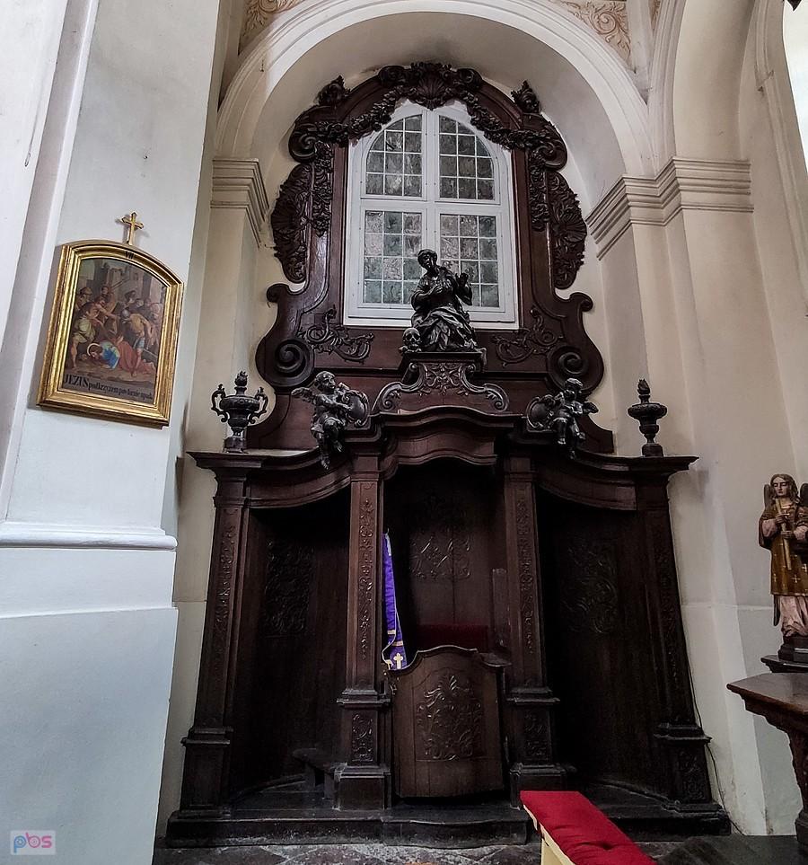 konfesjonał z kościoła cystersów w Lądzie