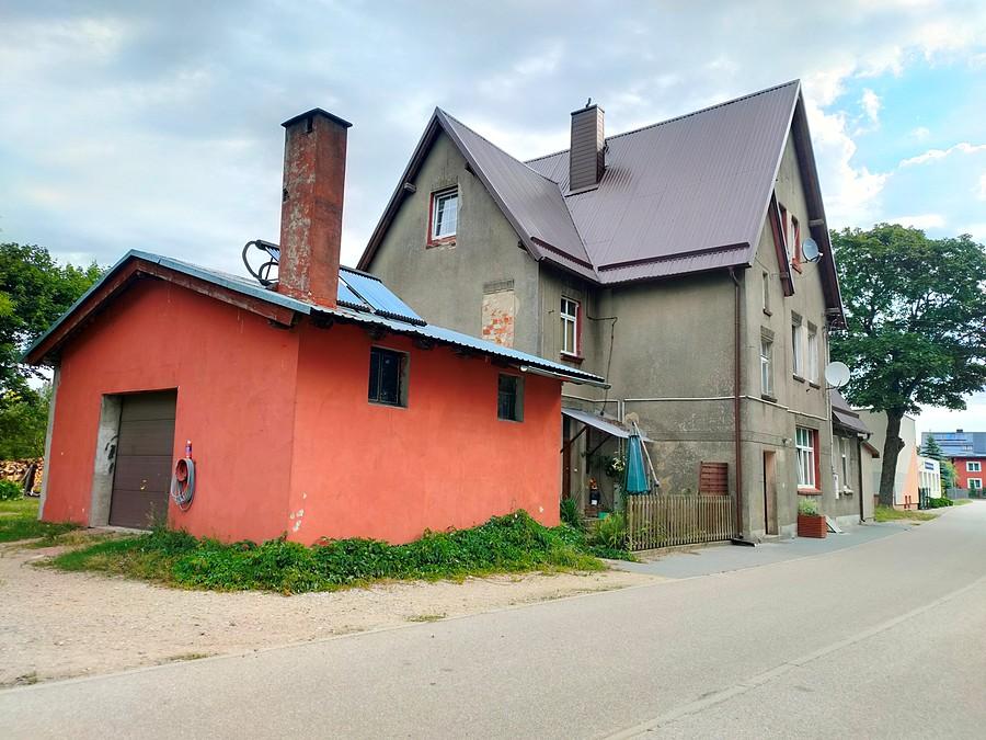 Trzebiatkowa - budynek dawnego dworca