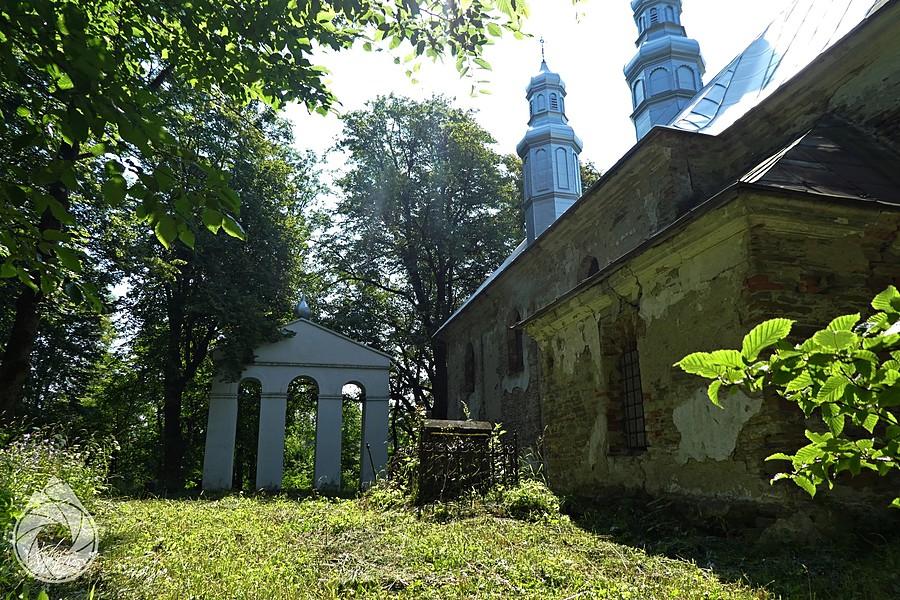 zabytkowa cerkiew w Króliku Wołoskim