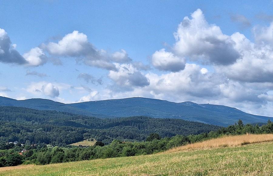 Karkonosze widziane spod Staniszowa