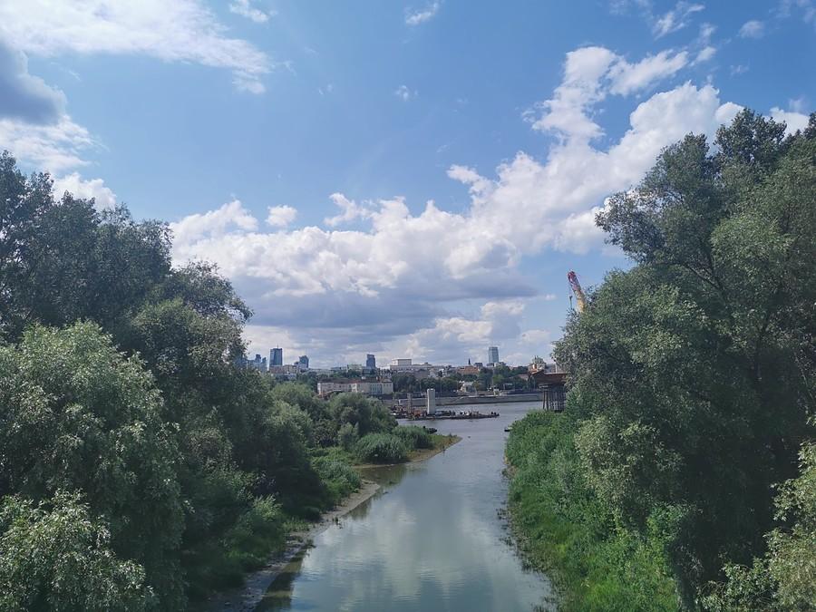 Kanał Kamionkowski łączący Port Praski z Wisłą