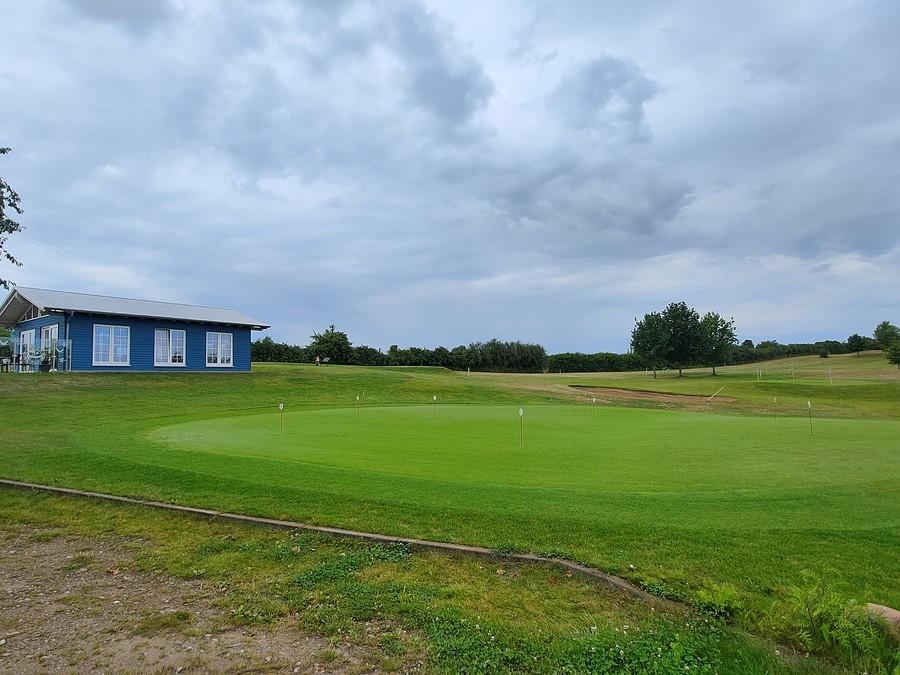 Pole golfowe w Tollenseheim